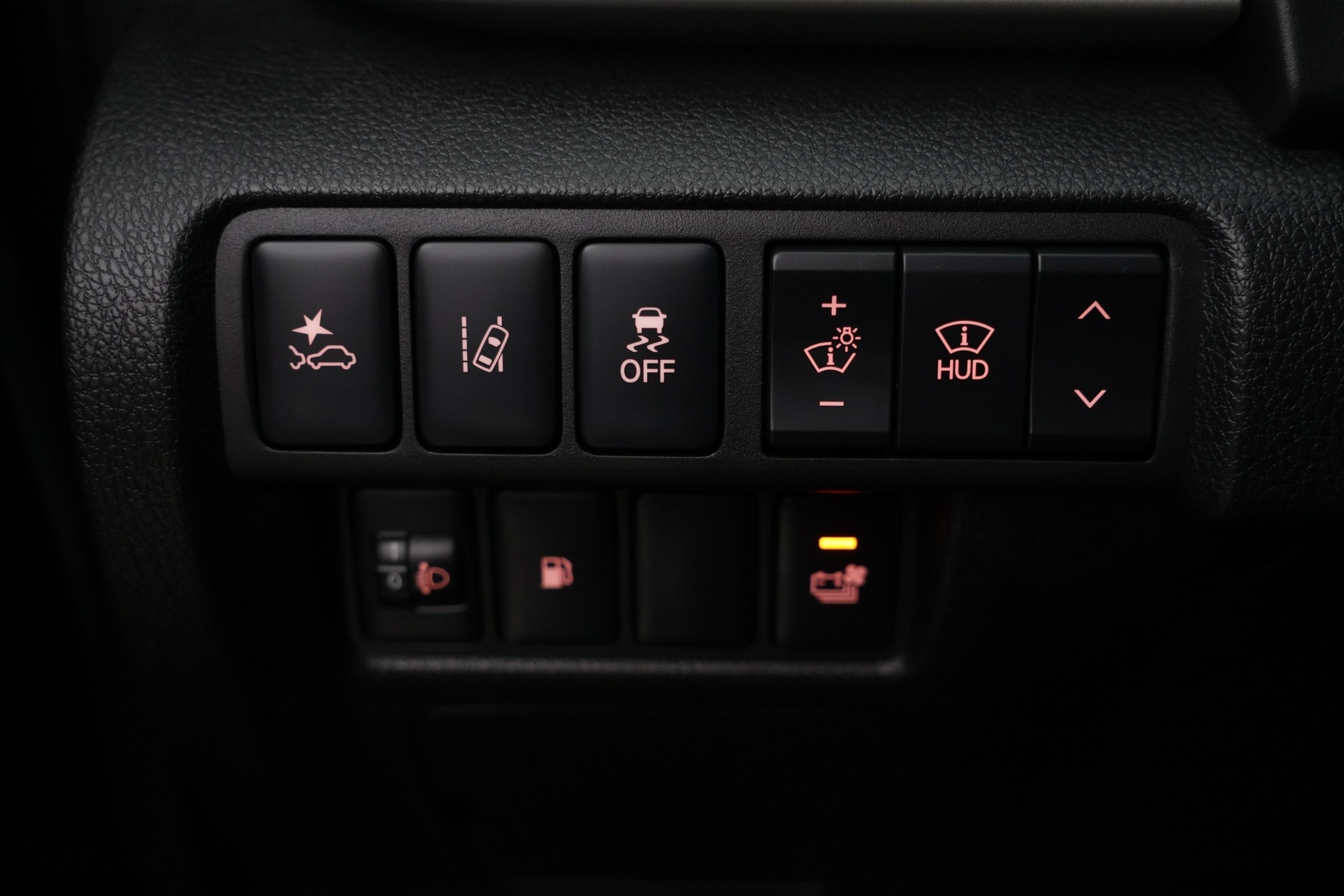 MITSUBISHI Eclipse 2025