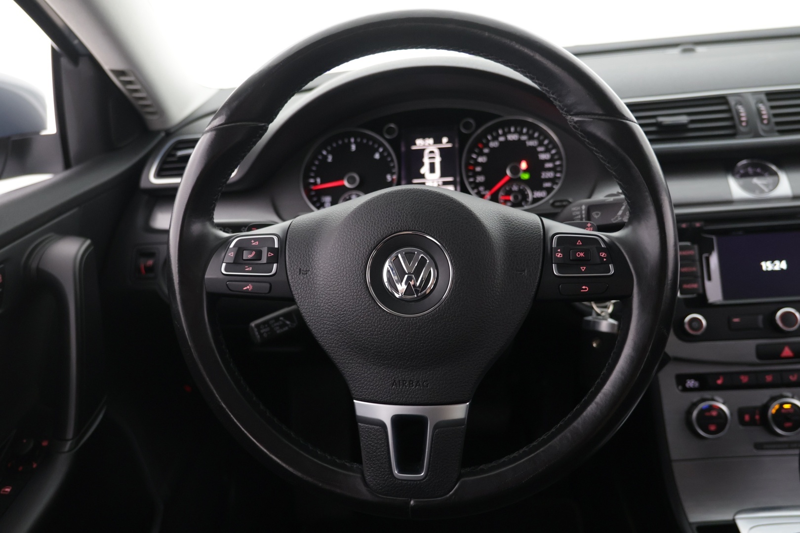VOLKSWAGEN Passat 2013