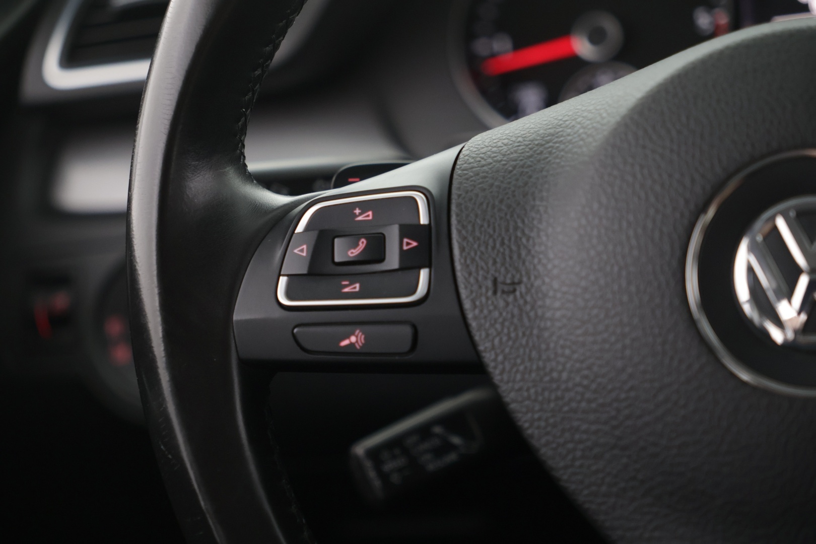 VOLKSWAGEN Passat 2013