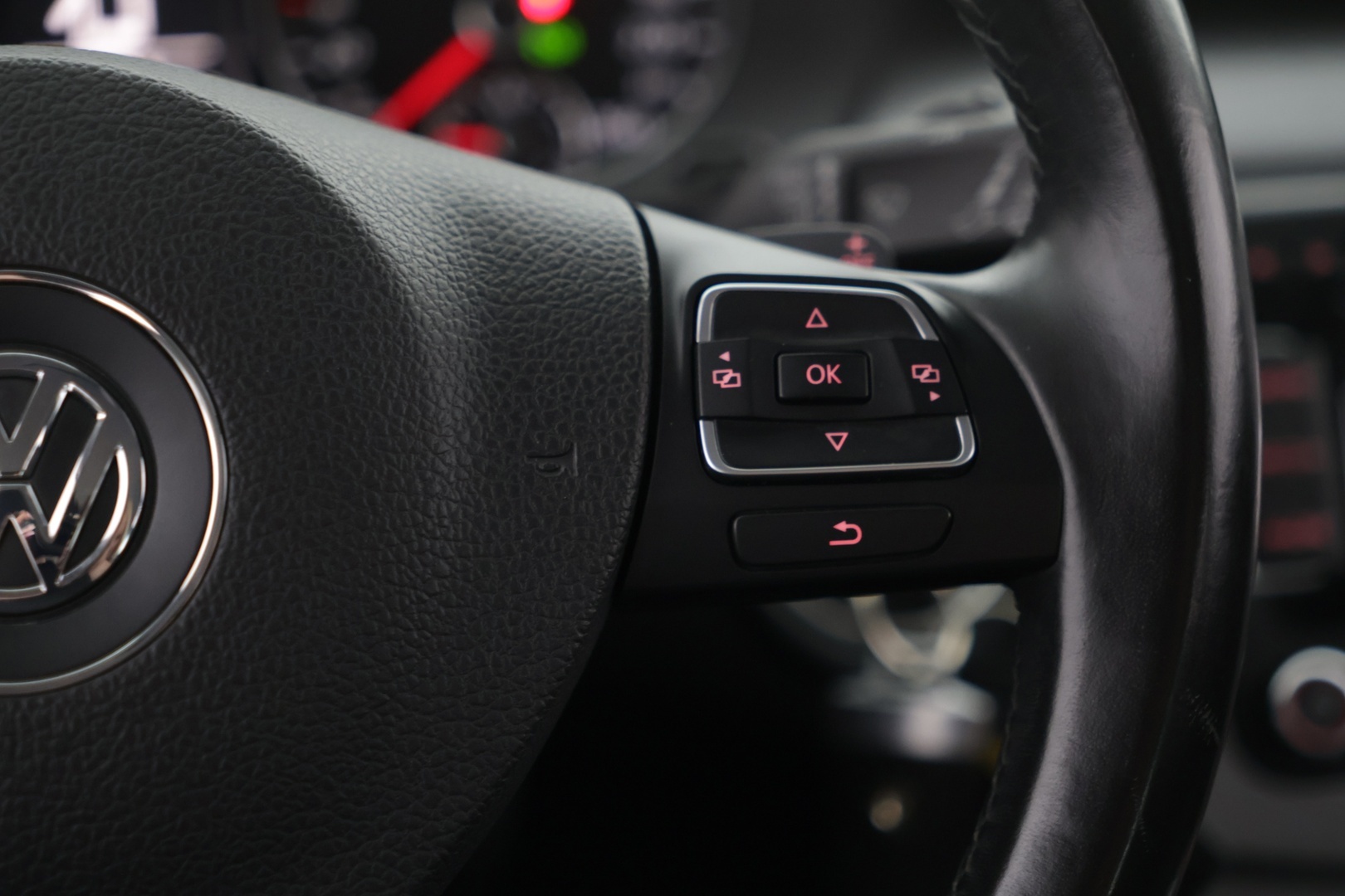 VOLKSWAGEN Passat 2013