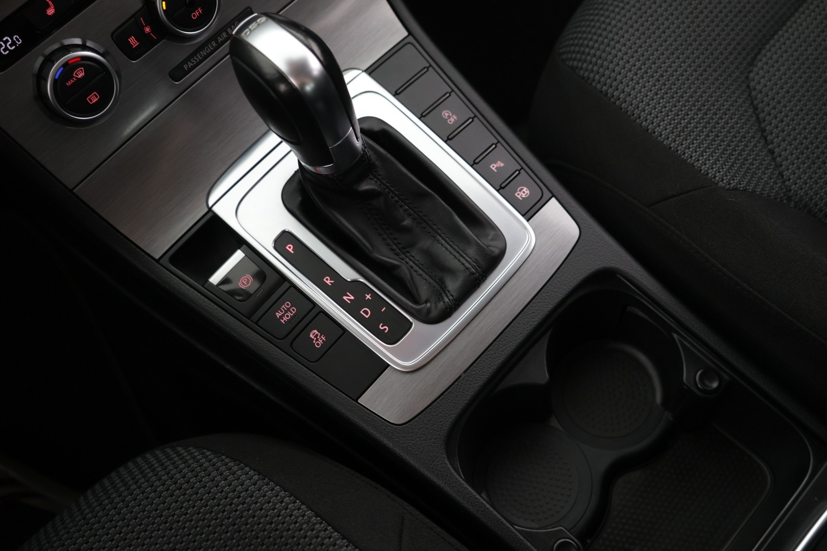 VOLKSWAGEN Passat 2013