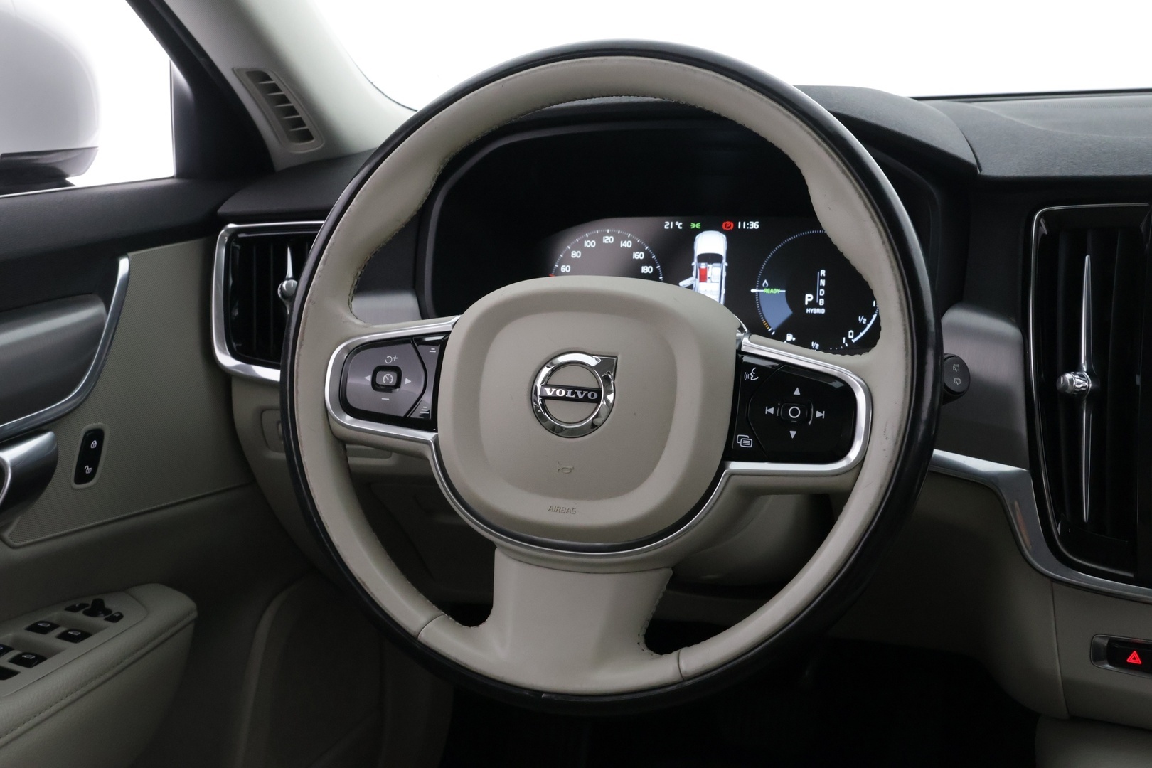 VOLVO V90 2017