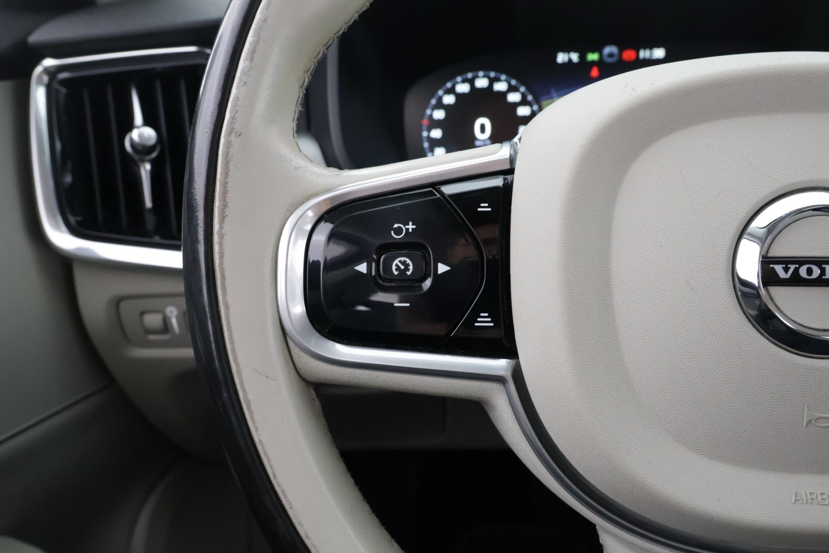 VOLVO V90 2017