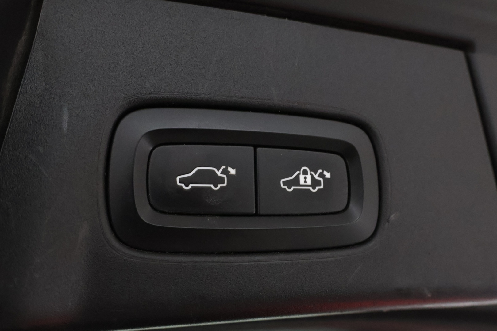 VOLVO V90 2017