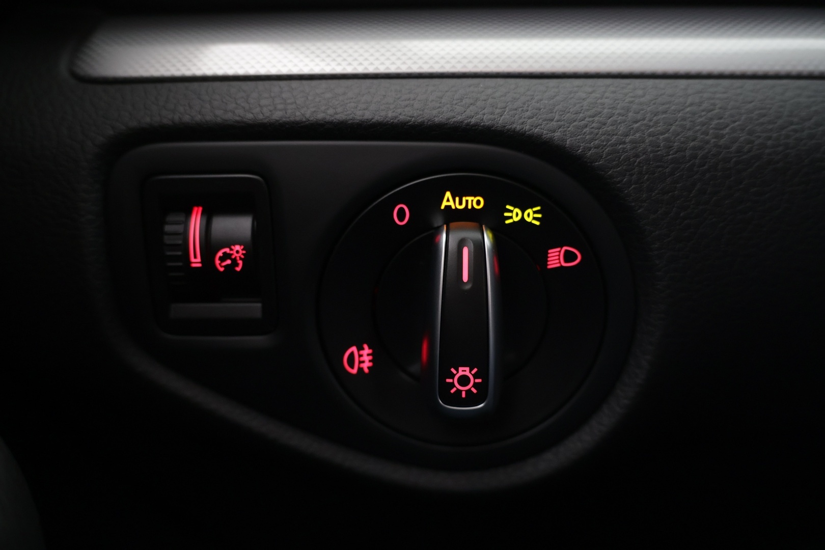 VOLKSWAGEN Sharan 2015