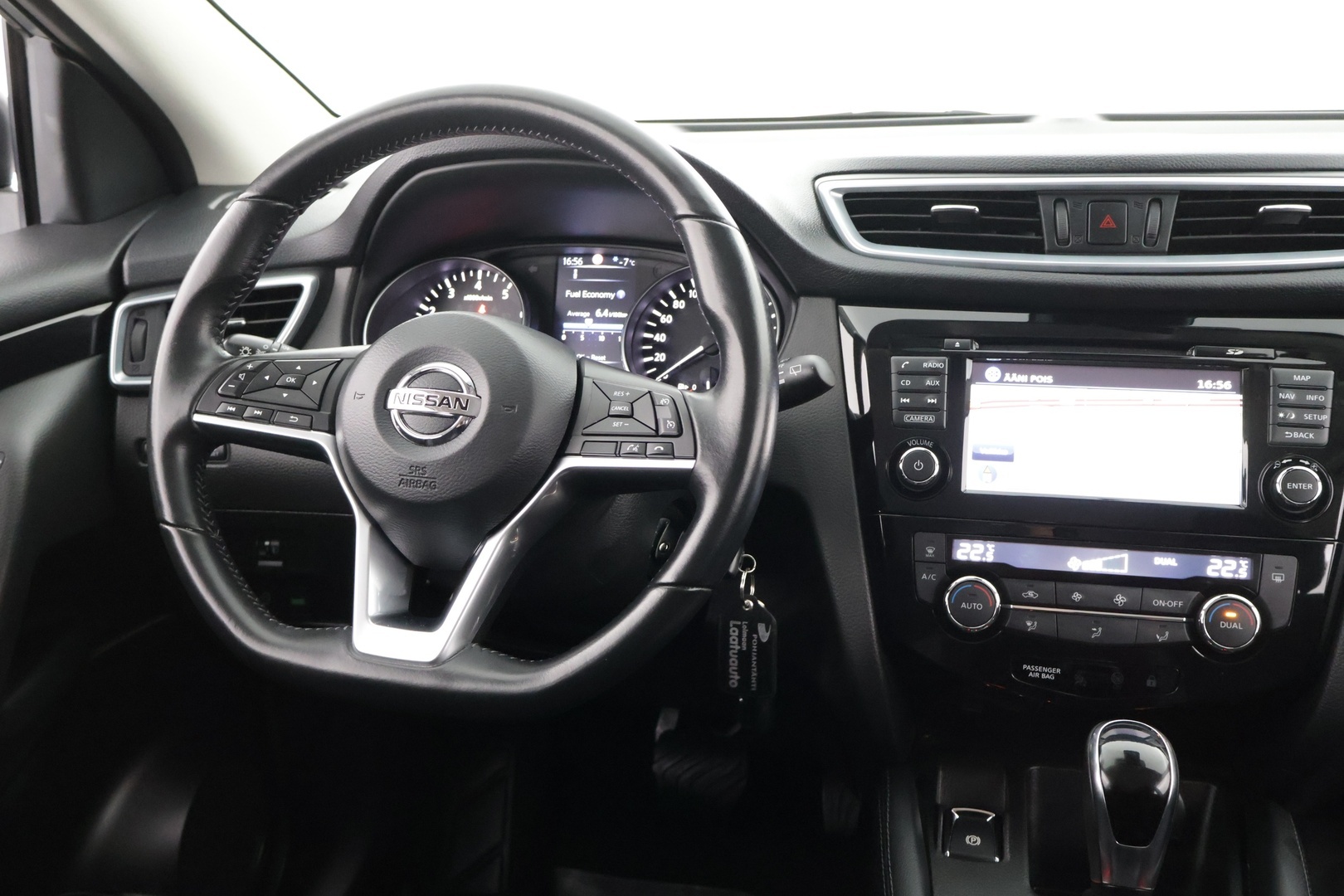 NISSAN Qashqai 2018