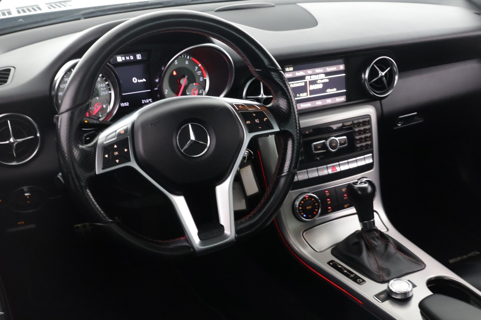 MERCEDES-BENZ SLK 2011