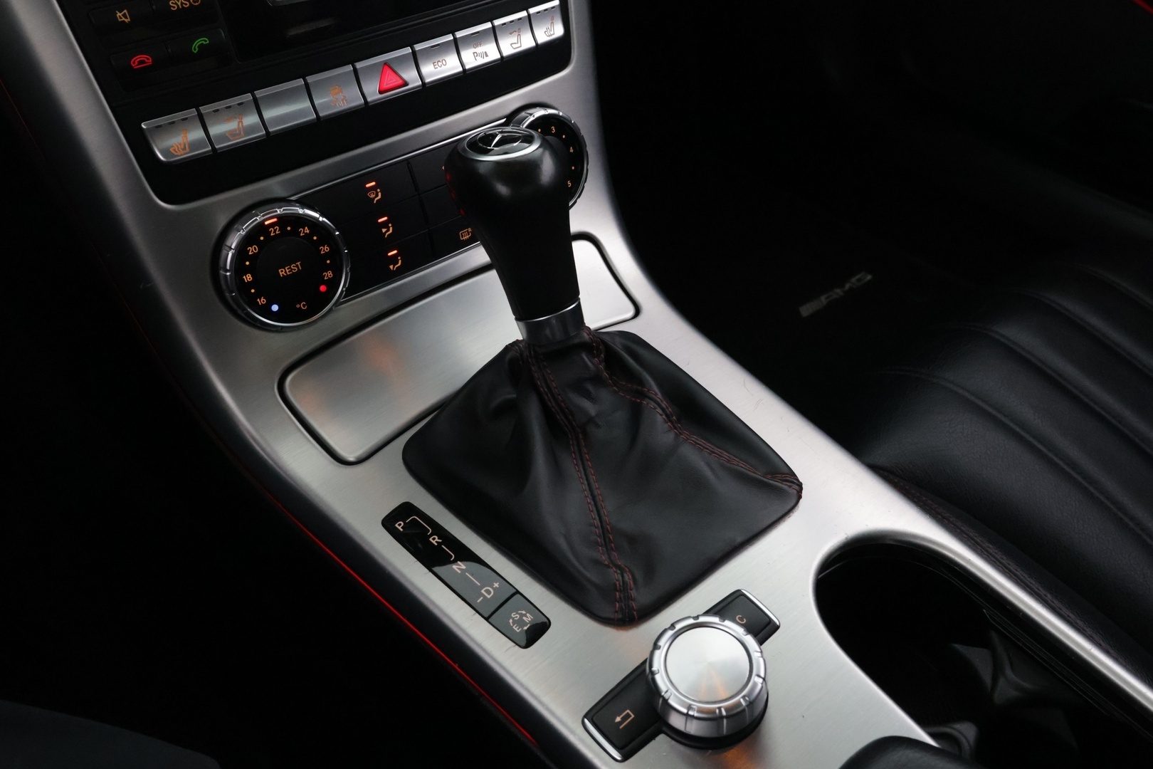 MERCEDES-BENZ SLK 2011