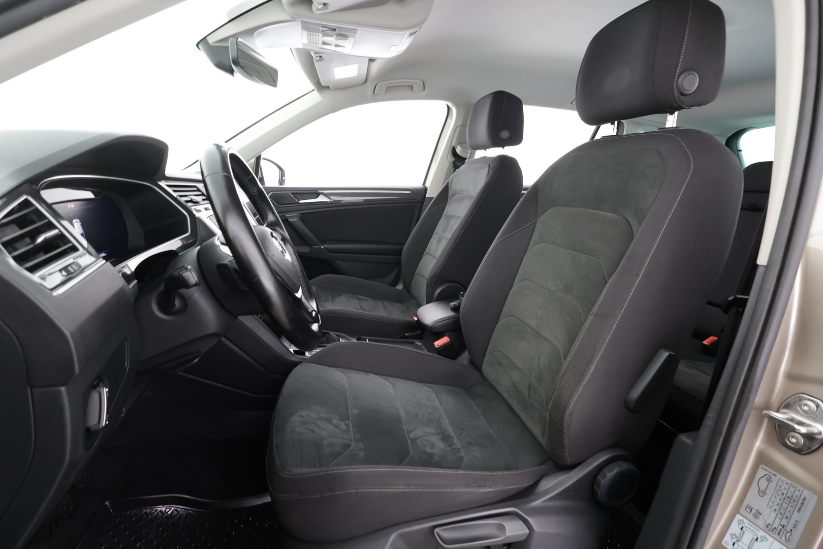 VOLKSWAGEN Tiguan 2017