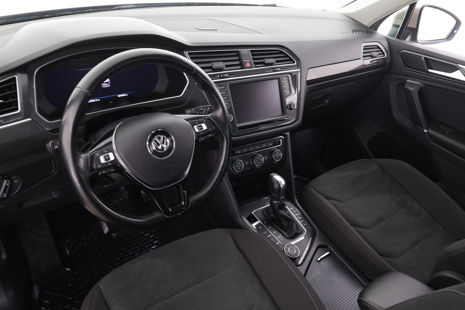 VOLKSWAGEN Tiguan 2017