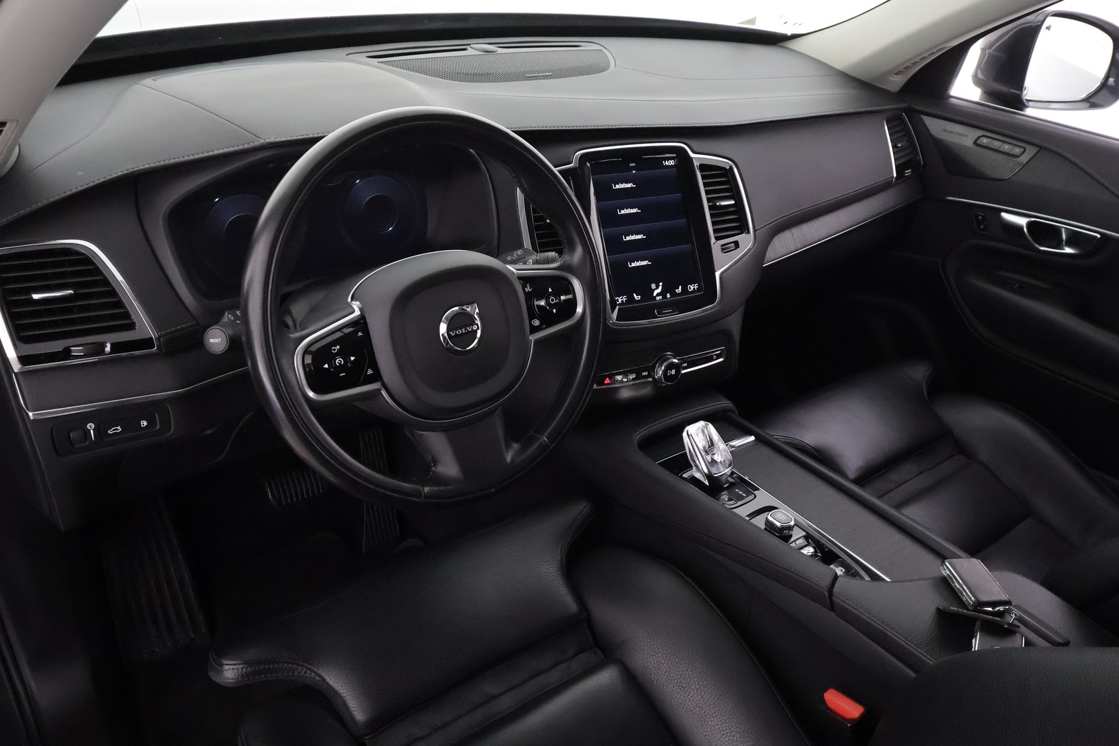 VOLVO XC90 2020