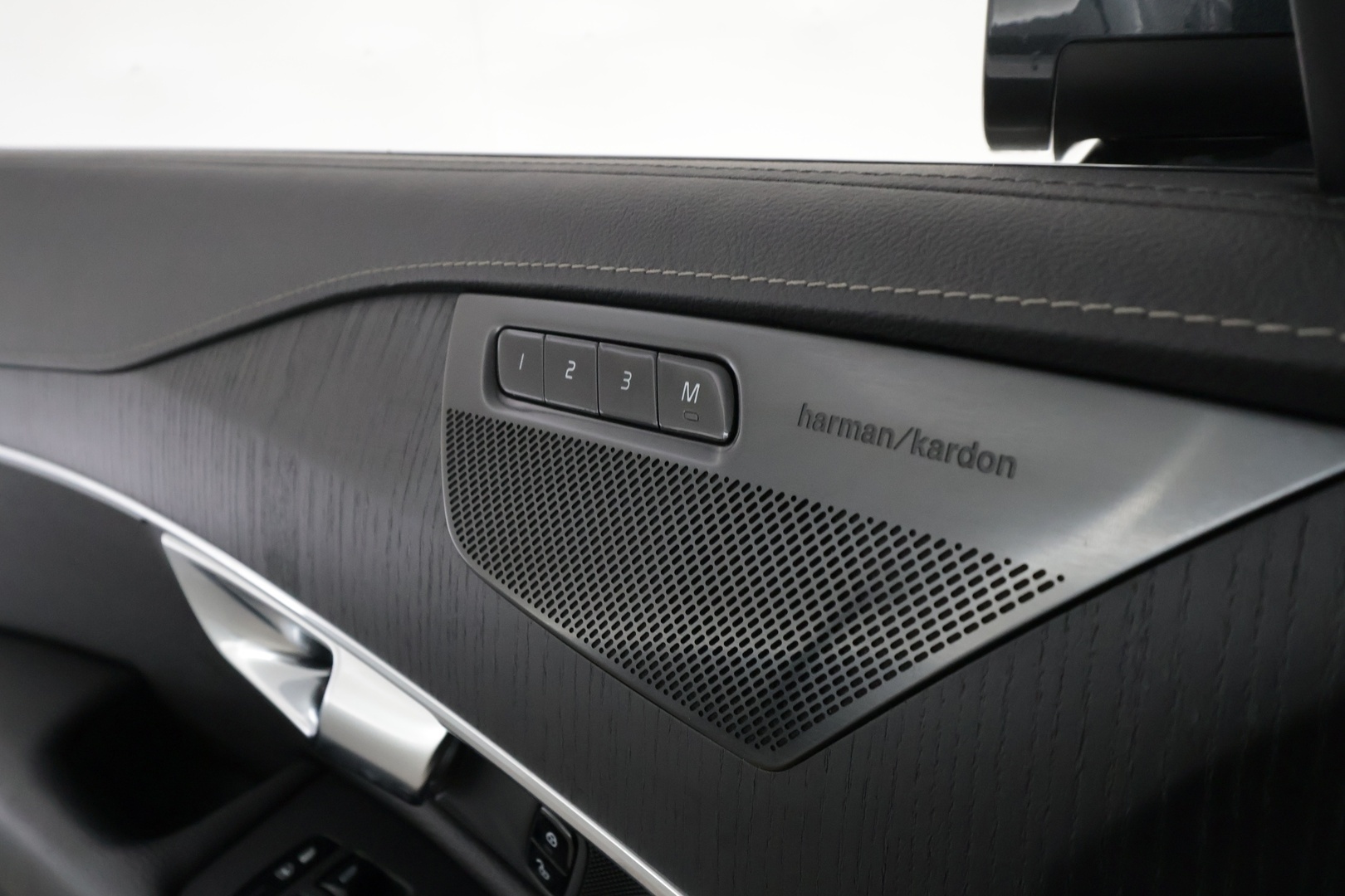 VOLVO XC90 2020