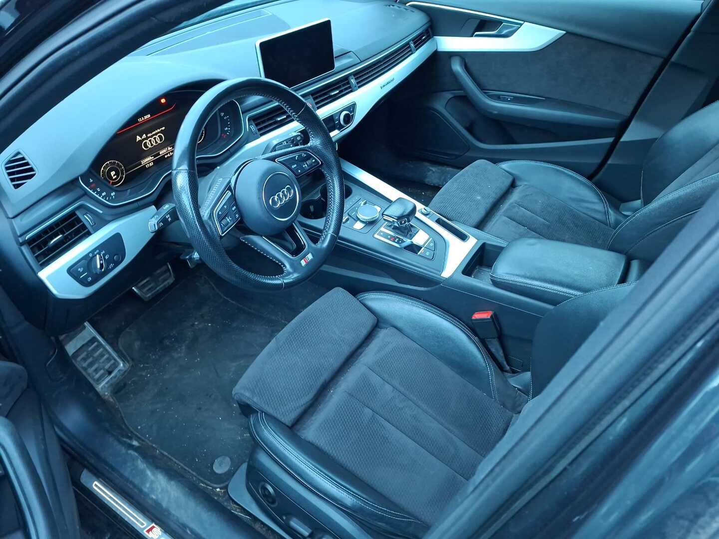 AUDI A4 2016