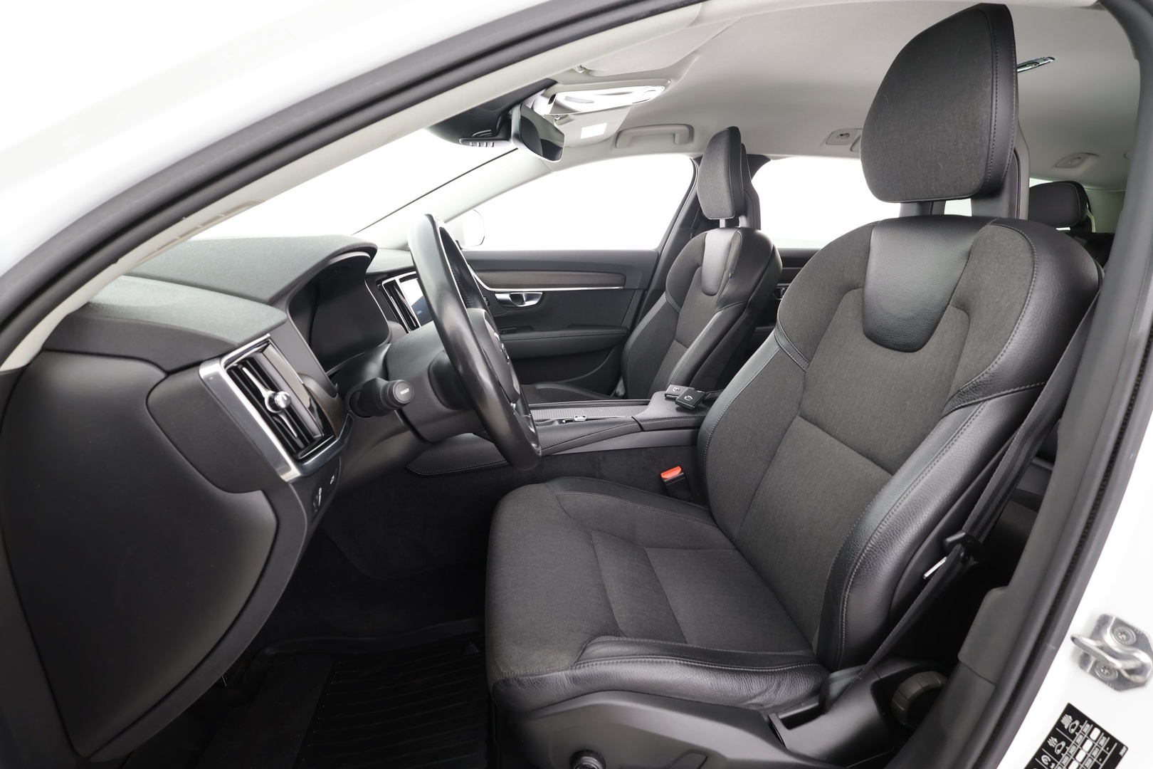 VOLVO V90 Cross Country 2018