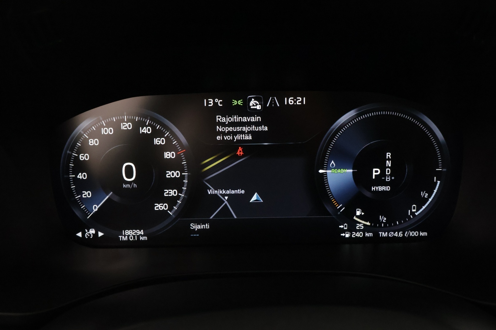 VOLVO XC60 2021