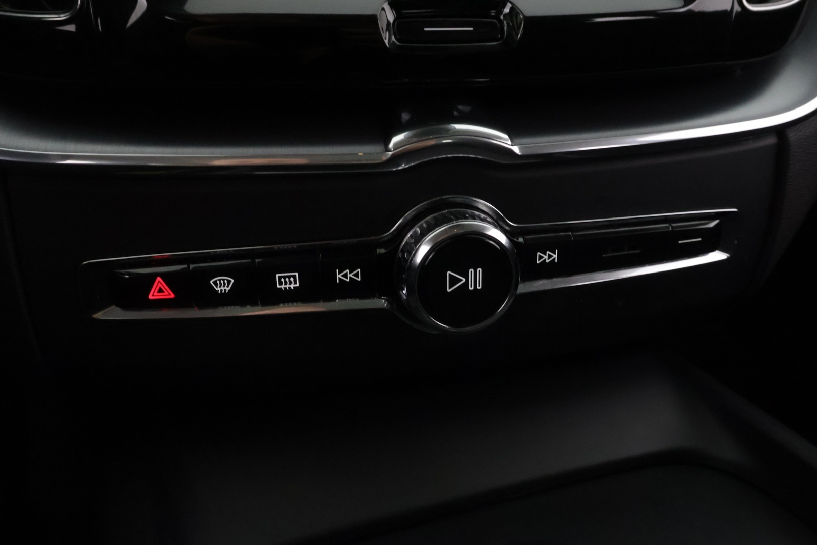 VOLVO XC60 2021