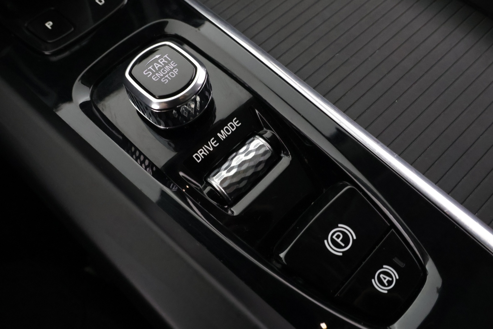 VOLVO XC60 2021