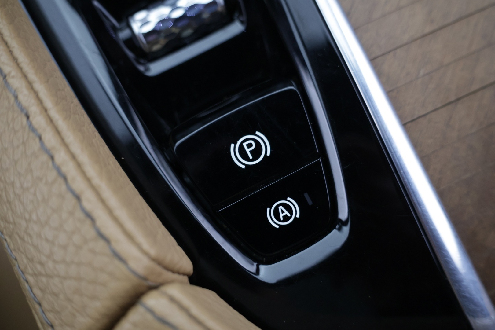 VOLVO XC90 2016