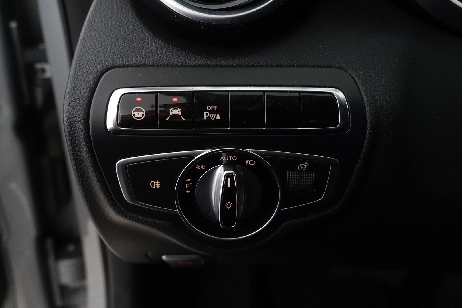 MERCEDES-BENZ C 2016