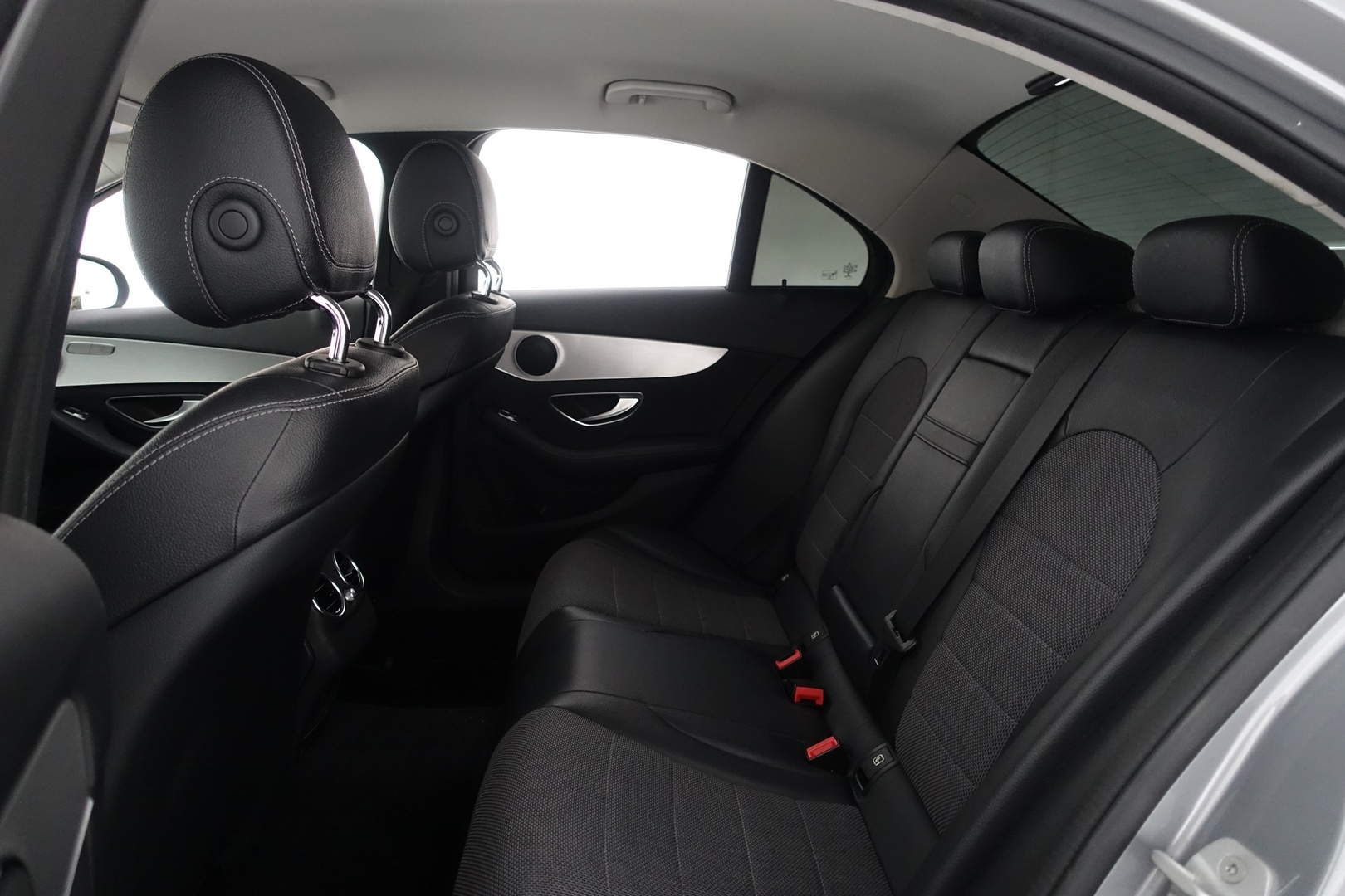 MERCEDES-BENZ C 2016
