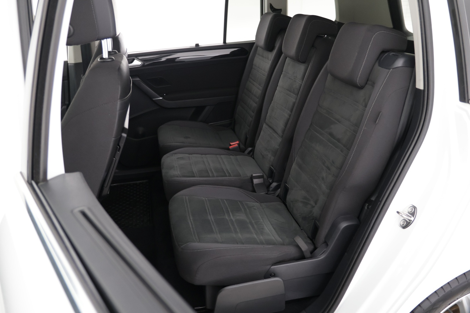 VOLKSWAGEN Touran 2017