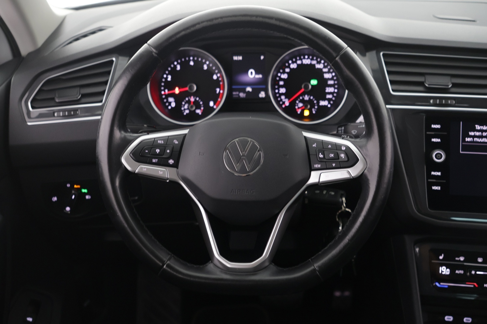 VOLKSWAGEN Tiguan 2021