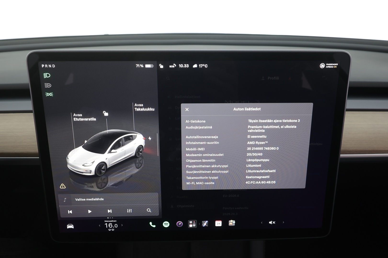 TESLA Model 3 2022