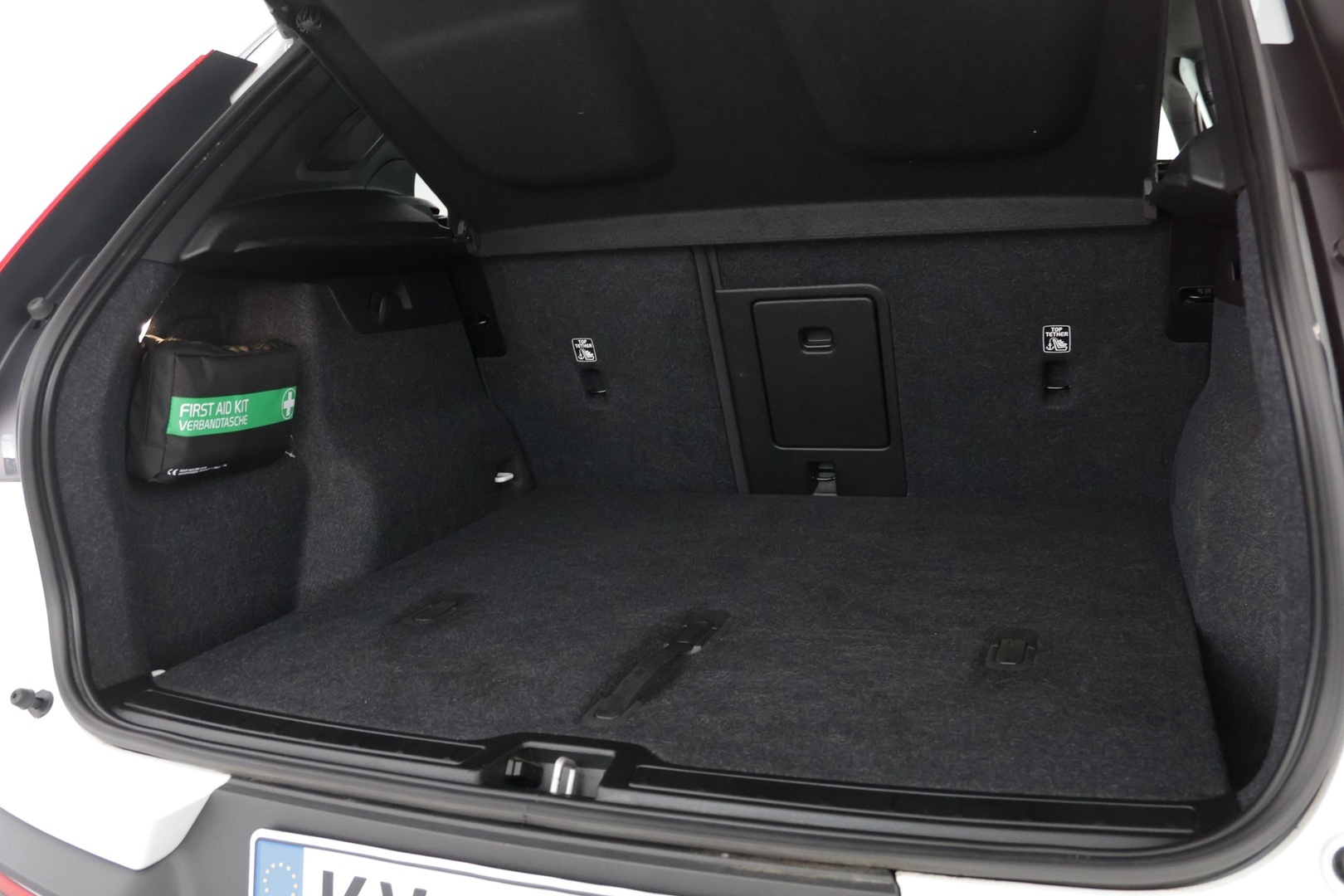 VOLVO XC40 2023