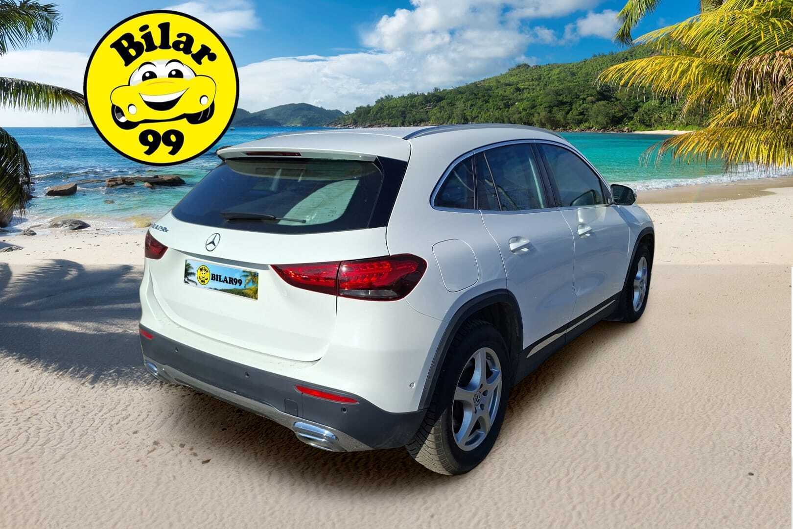 MERCEDES-BENZ GLA 2022