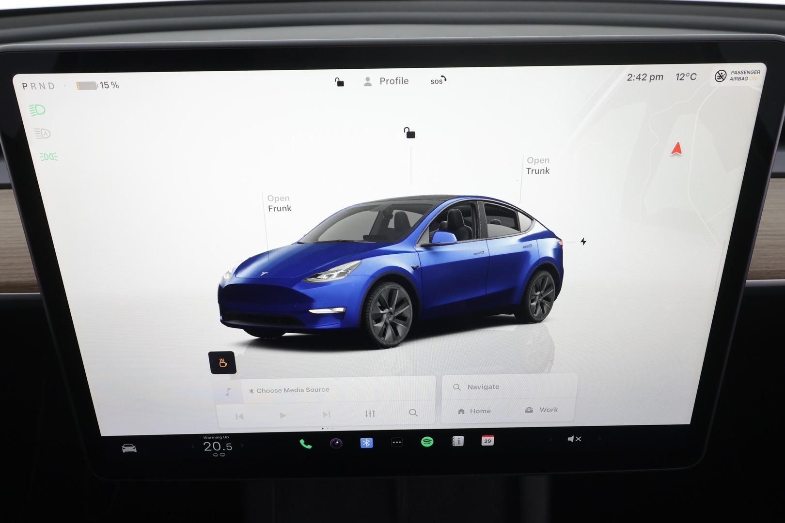 TESLA Model Y 2025