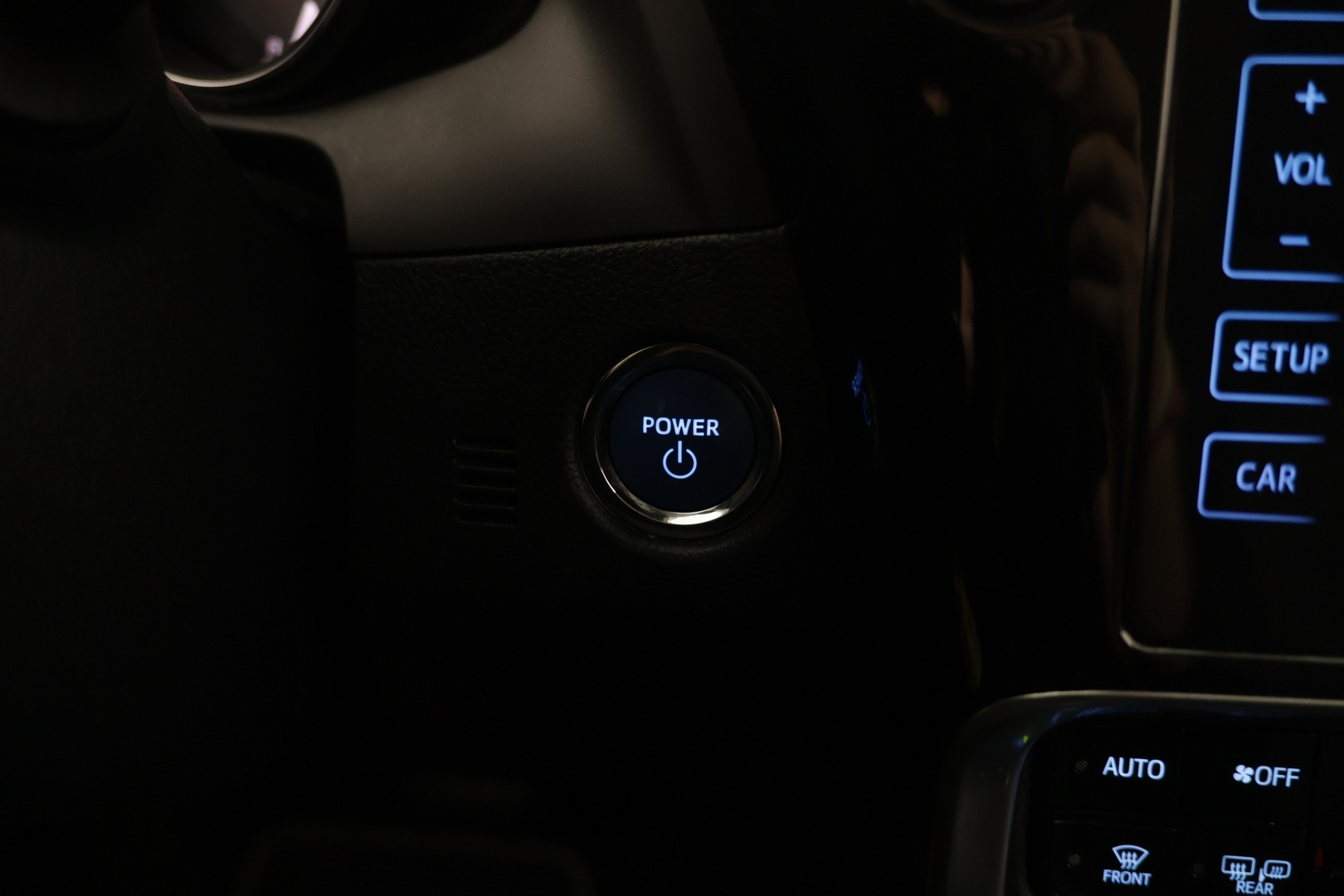 TOYOTA Auris 2018