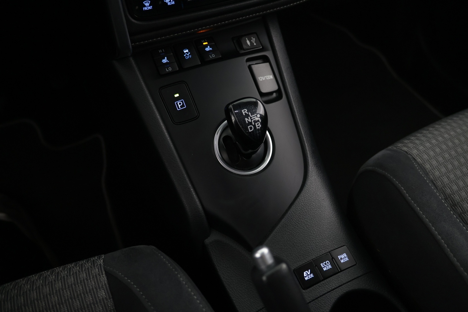 TOYOTA Auris 2018