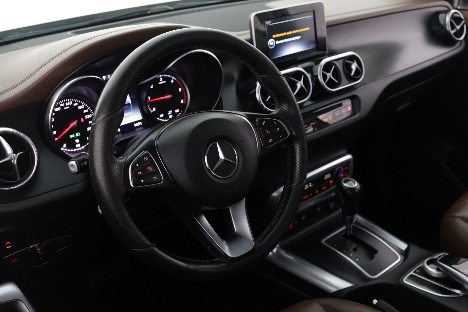 MERCEDES-BENZ X 2018