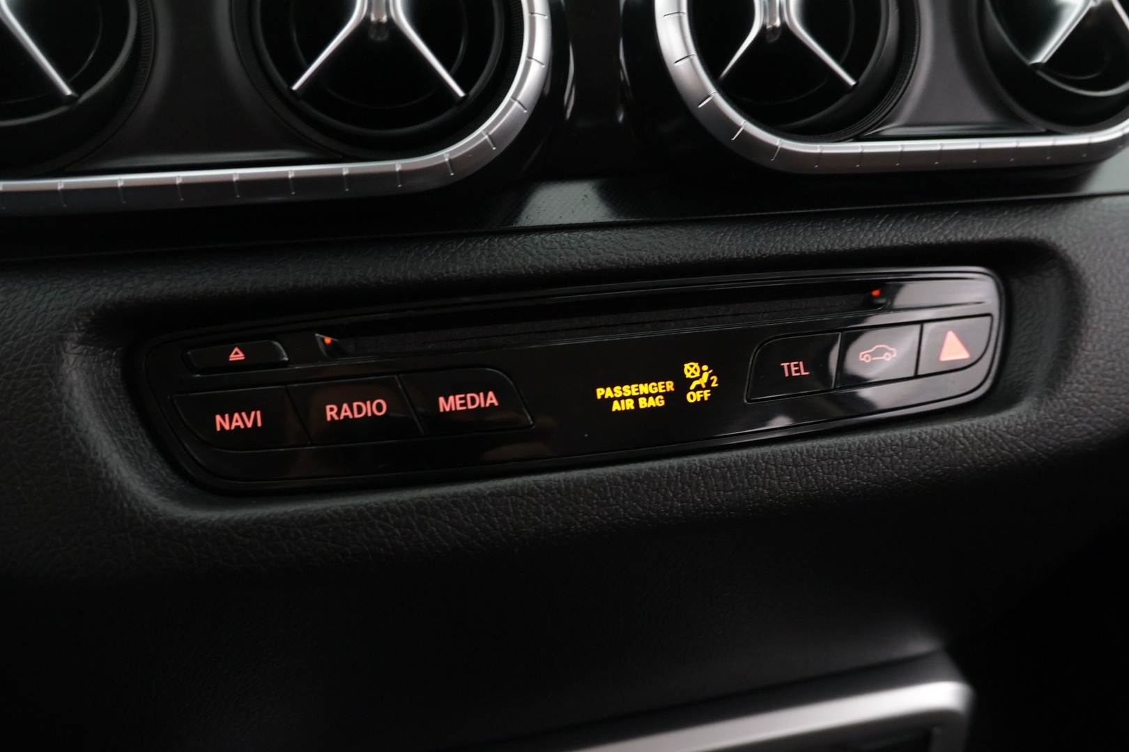 MERCEDES-BENZ X 2018