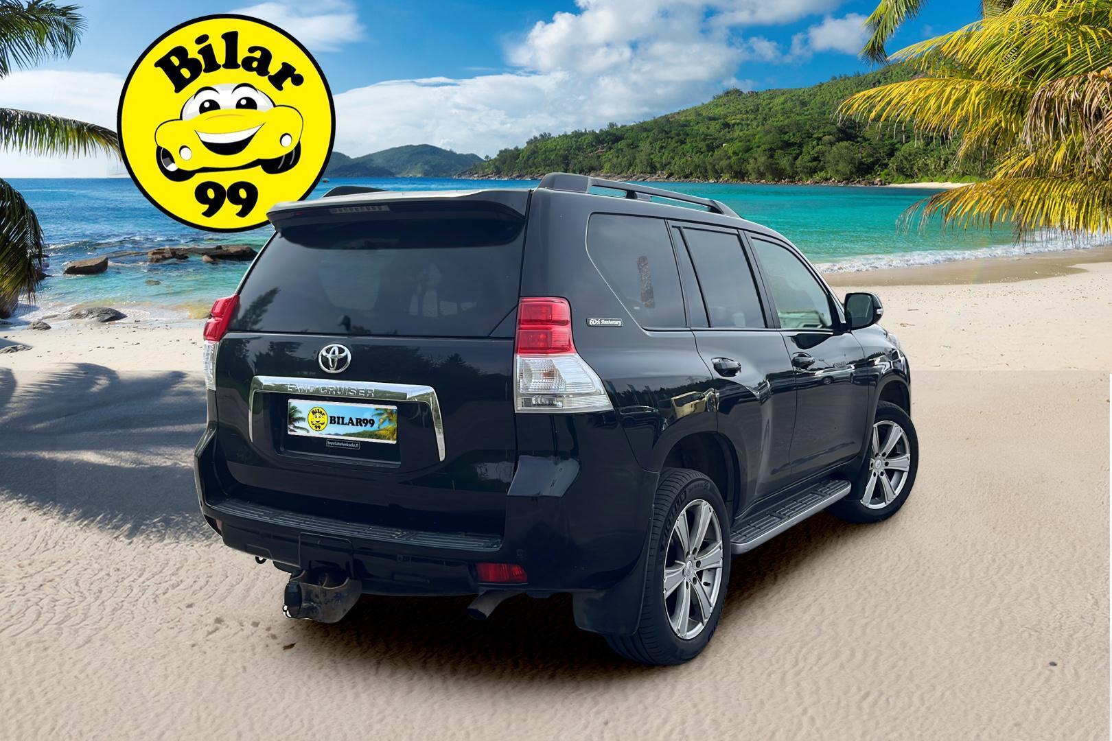 TOYOTA Land Cruiser 2012