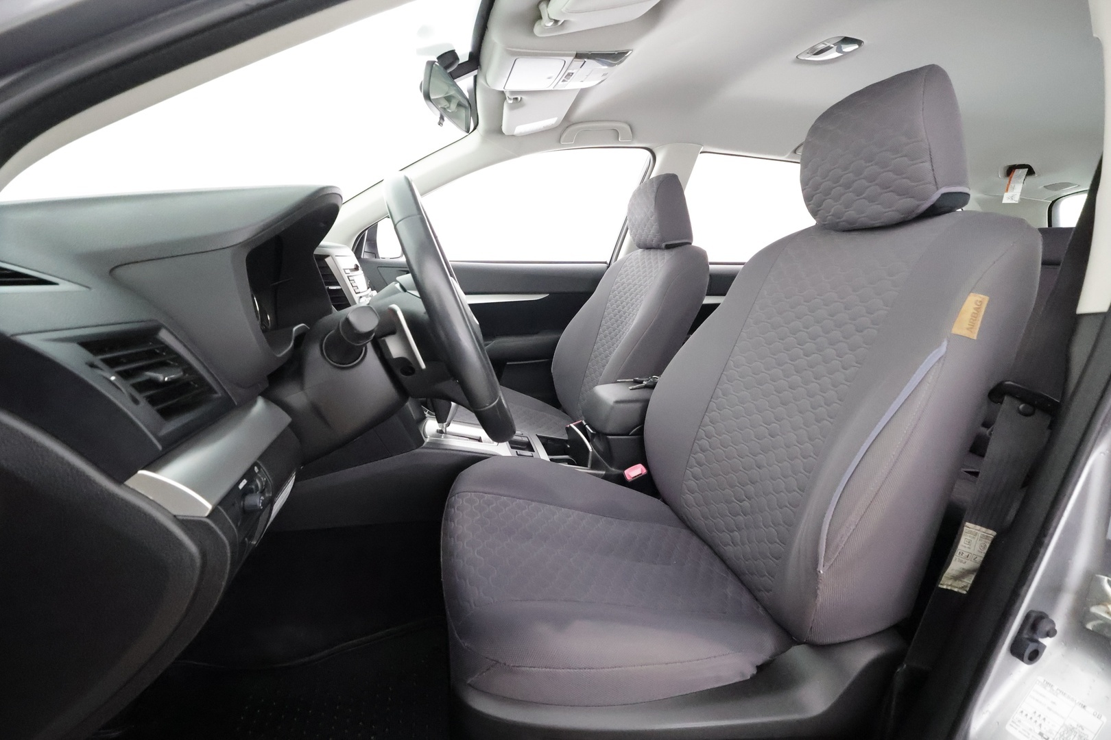 SUBARU Outback 2012