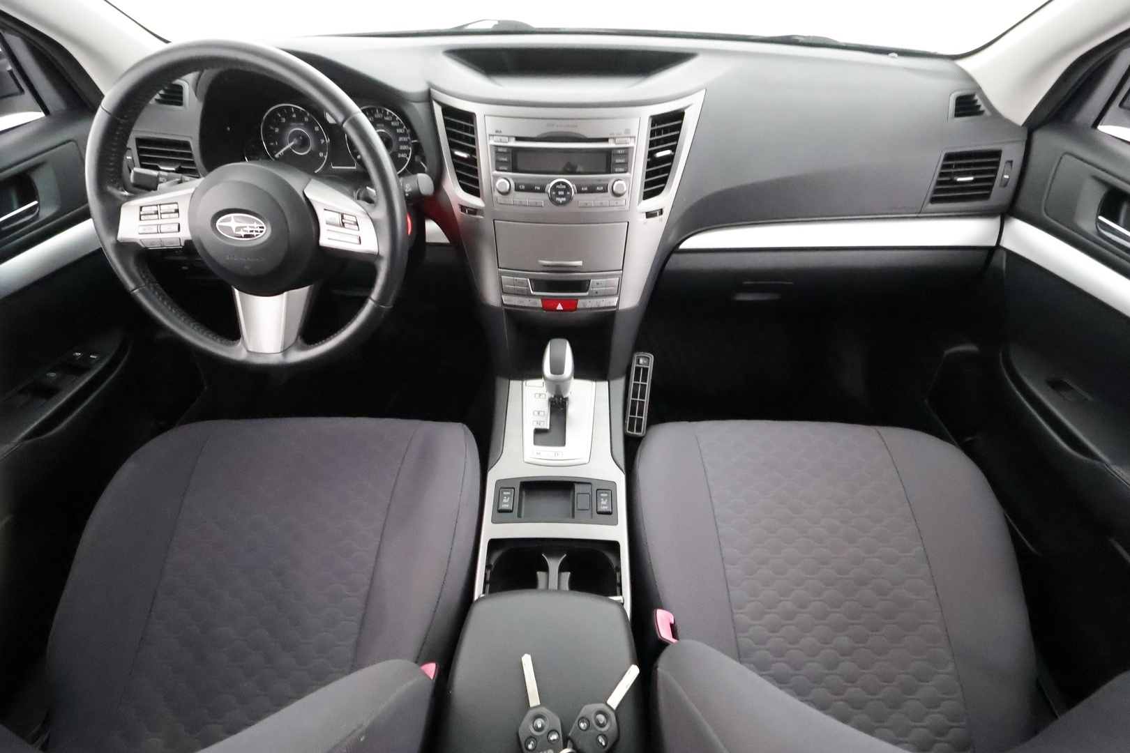 SUBARU Outback 2012