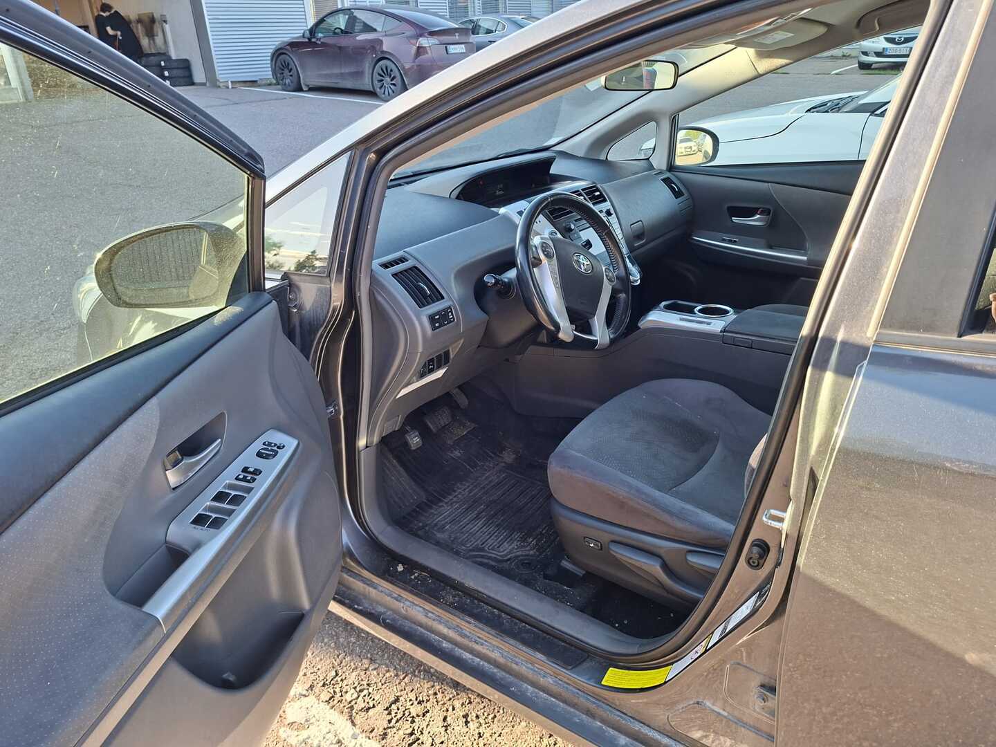 TOYOTA Prius+ 2014