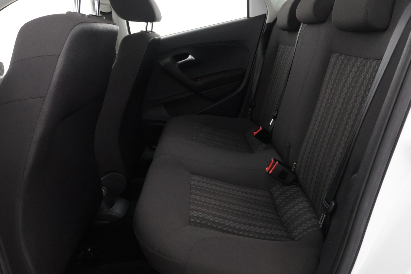 VOLKSWAGEN Polo 2016