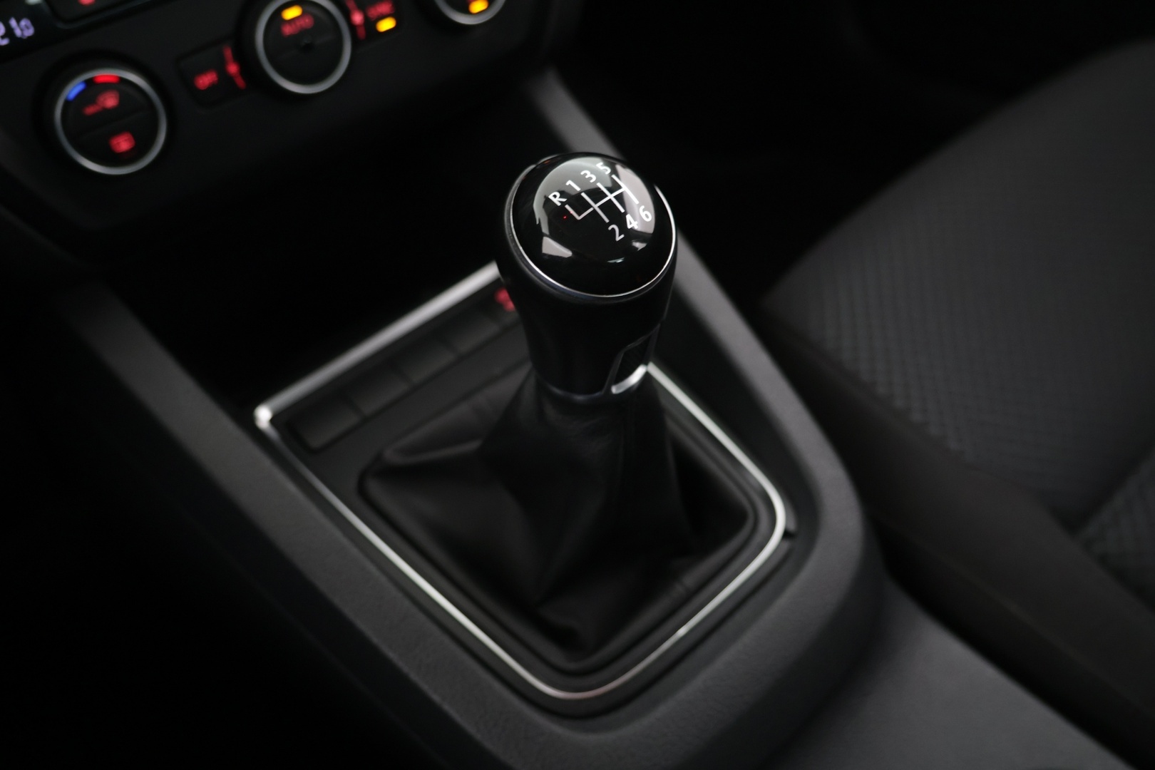 VOLKSWAGEN Jetta 2015