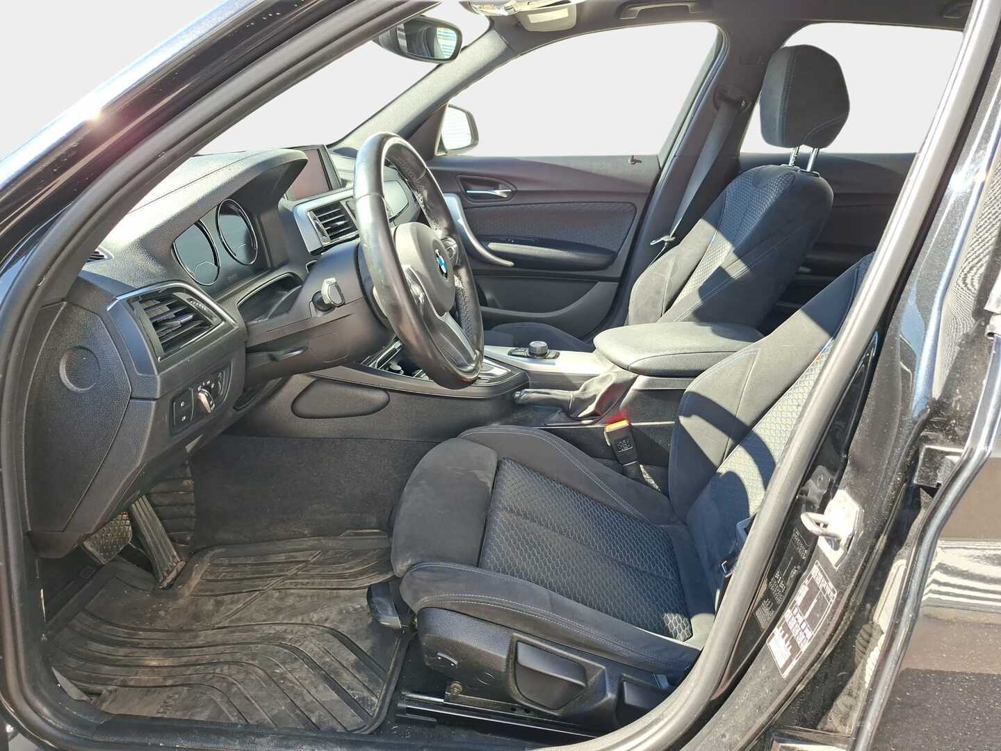 BMW 118 2018