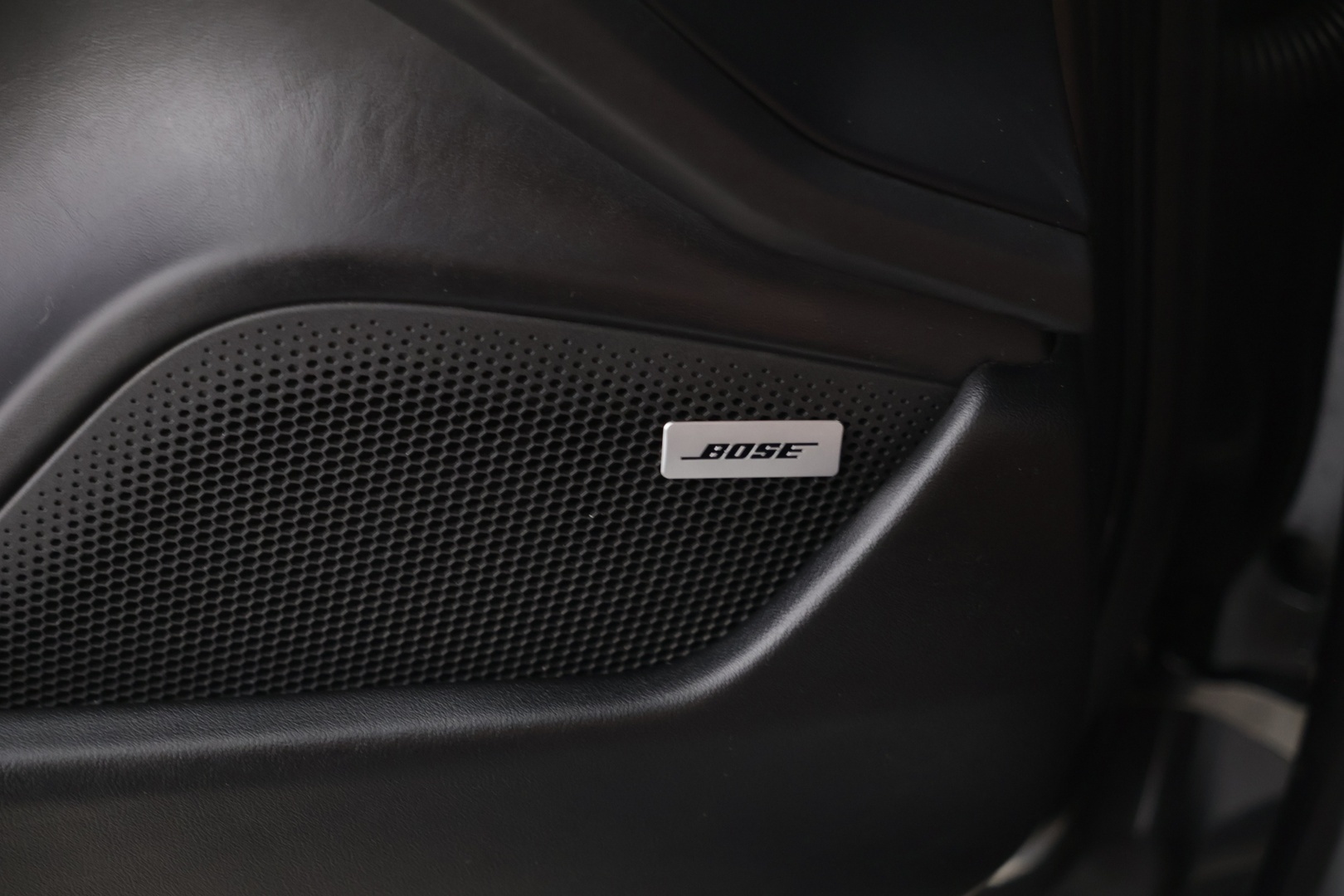 PORSCHE Taycan 2020