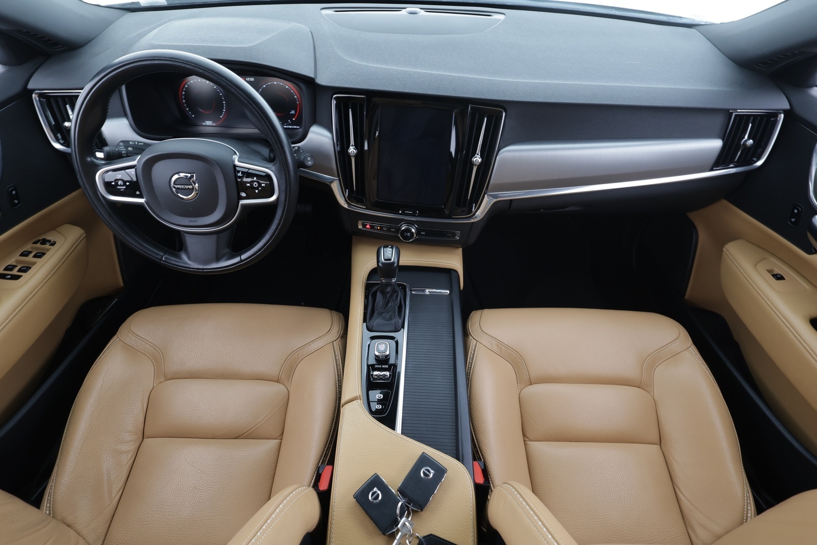 VOLVO V90 CROSS COUNTRY 2018