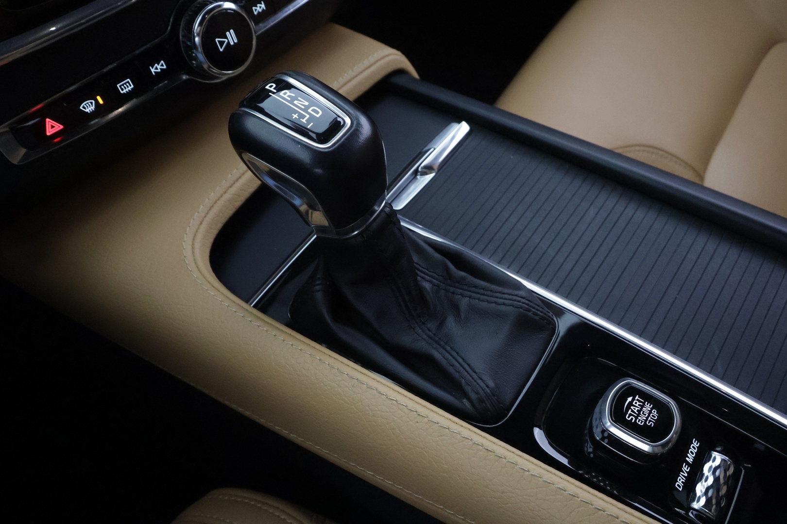 VOLVO V90 CROSS COUNTRY 2018