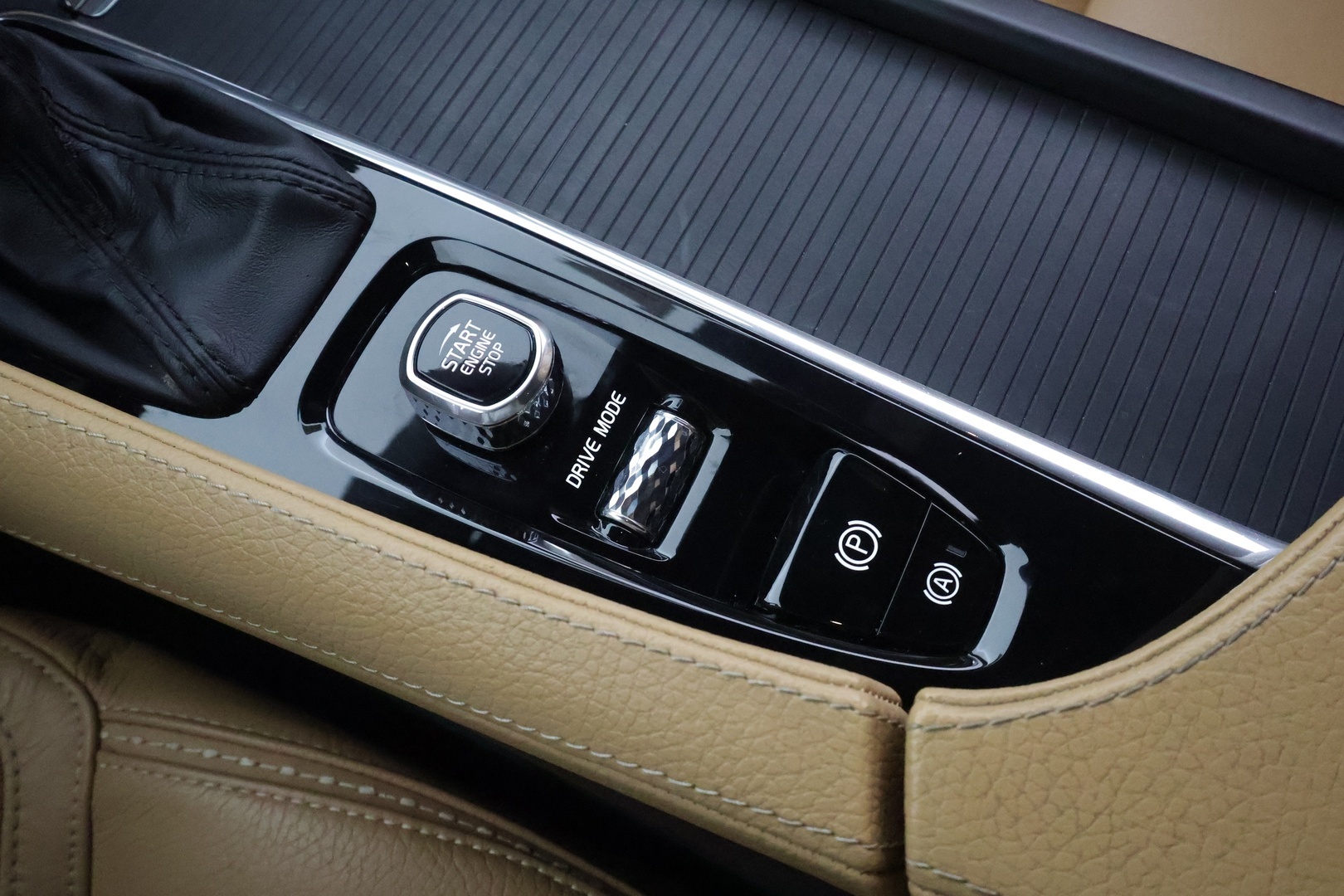 VOLVO V90 CROSS COUNTRY 2018