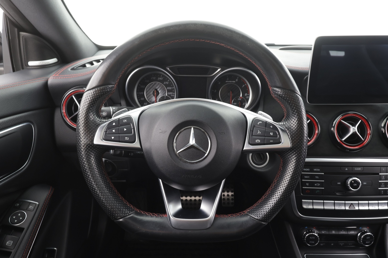 MERCEDES-BENZ CLA 45 AMG 2018