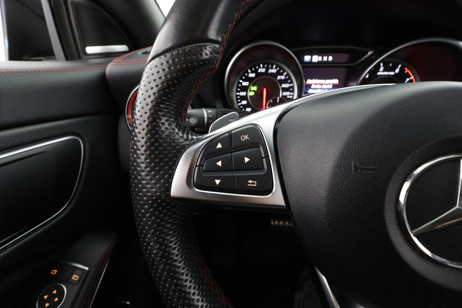 MERCEDES-BENZ CLA 45 AMG 2018