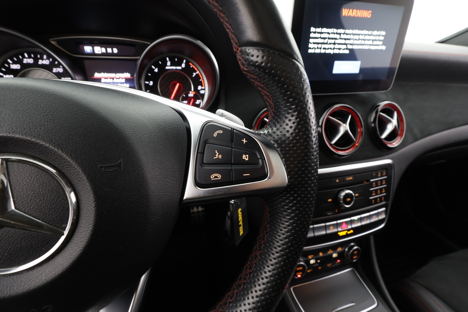 MERCEDES-BENZ CLA 45 AMG 2018