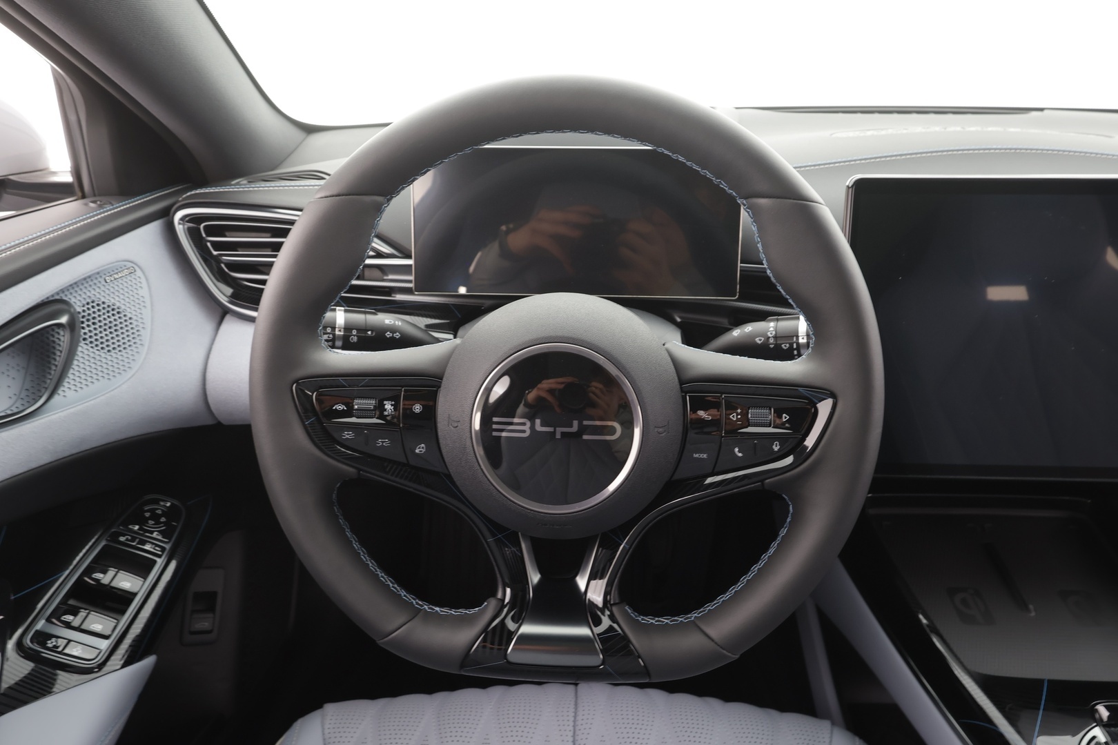 BYD SEAL 2025