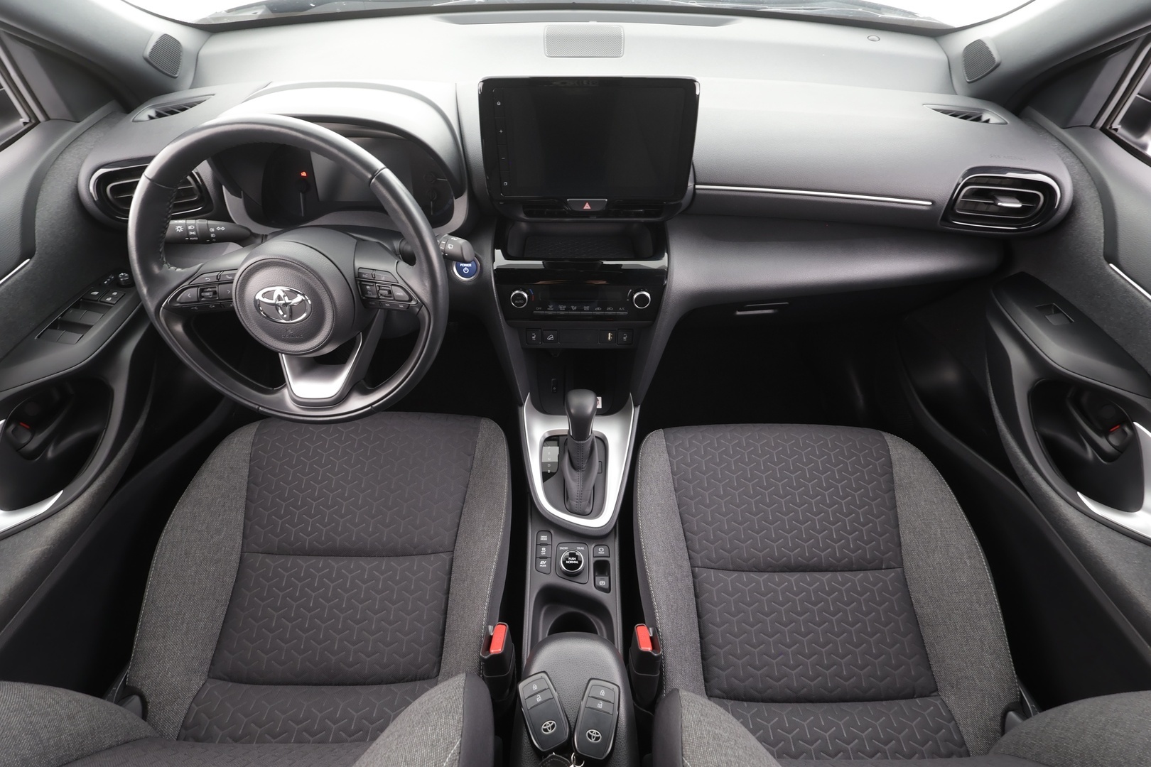 TOYOTA YARIS CROSS 2022